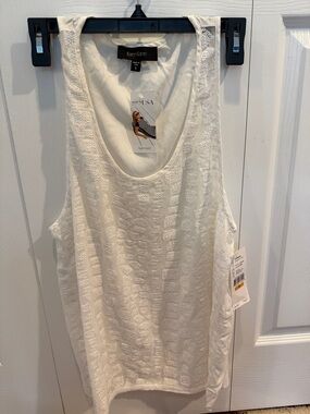 Karen Kane White Textured Sleeveless sequin Tank top ..size S